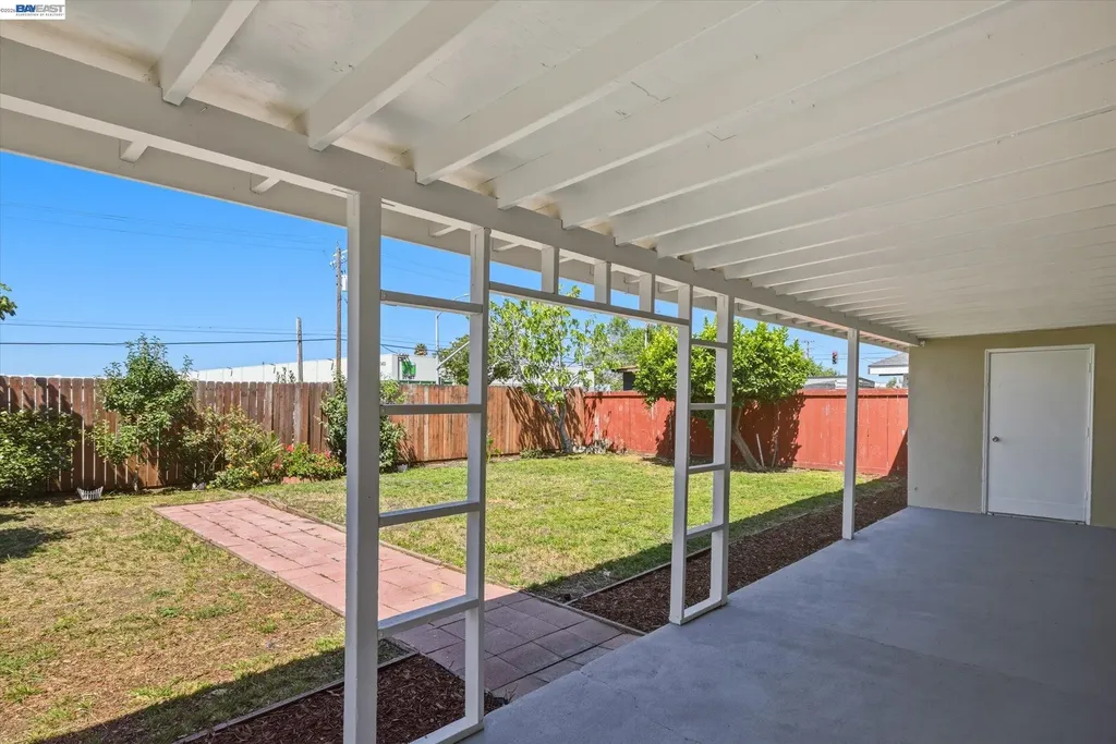 27409 Capri Avenue Hayward CA 94545