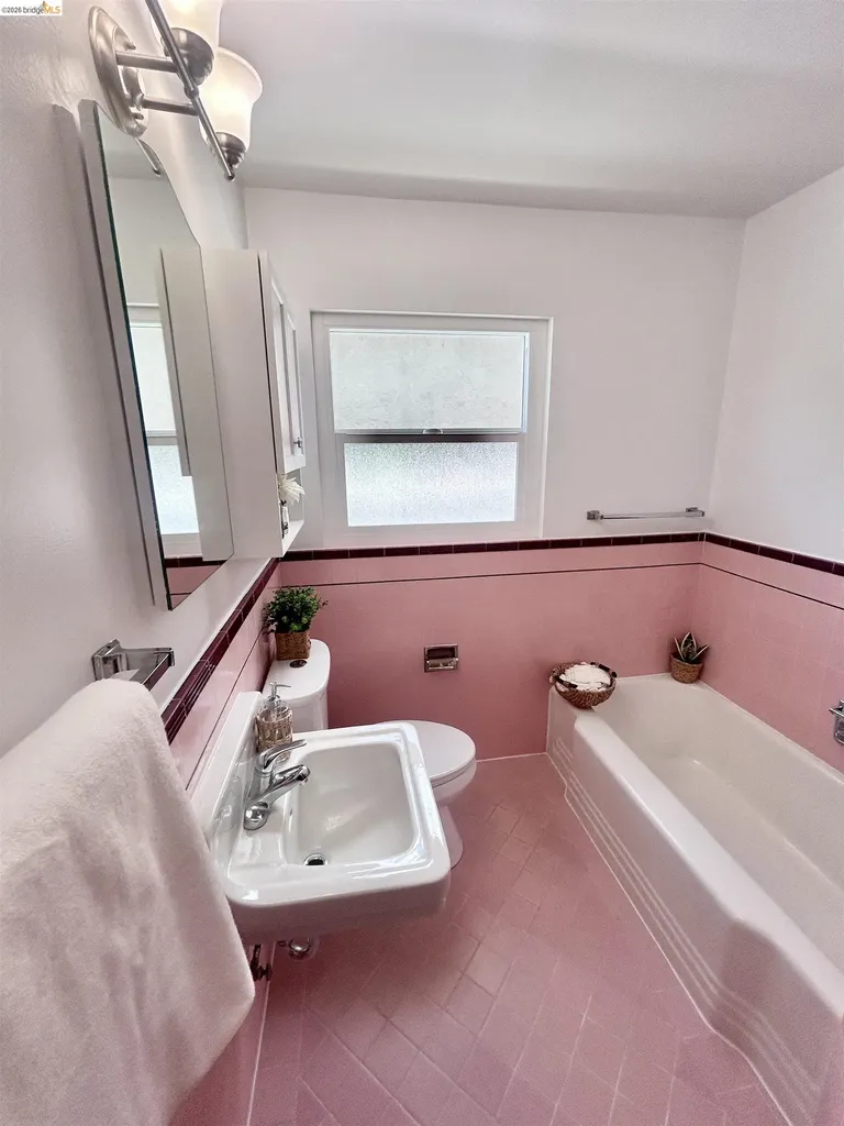 629 Everett Street El Cerrito CA 94530
