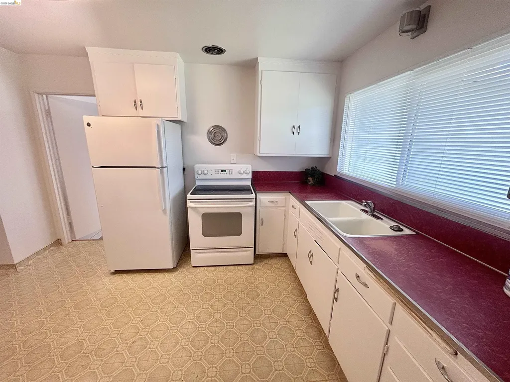 629 Everett Street El Cerrito CA 94530
