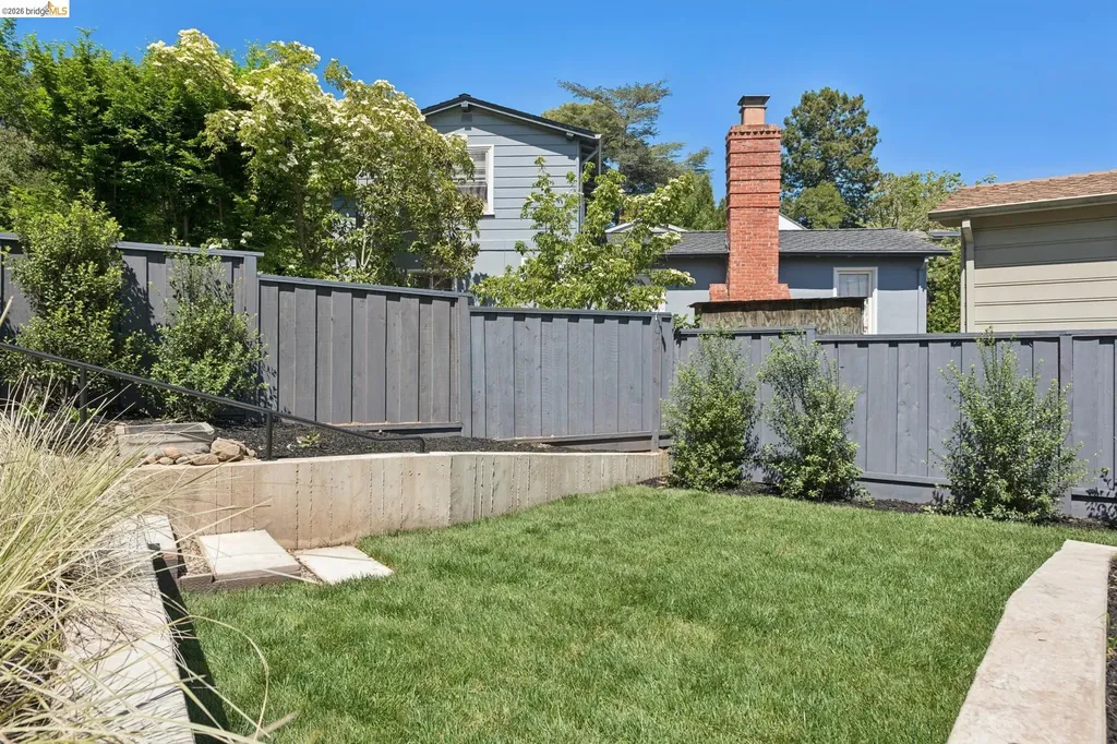 26 Ronada Avenue Piedmont CA 94611