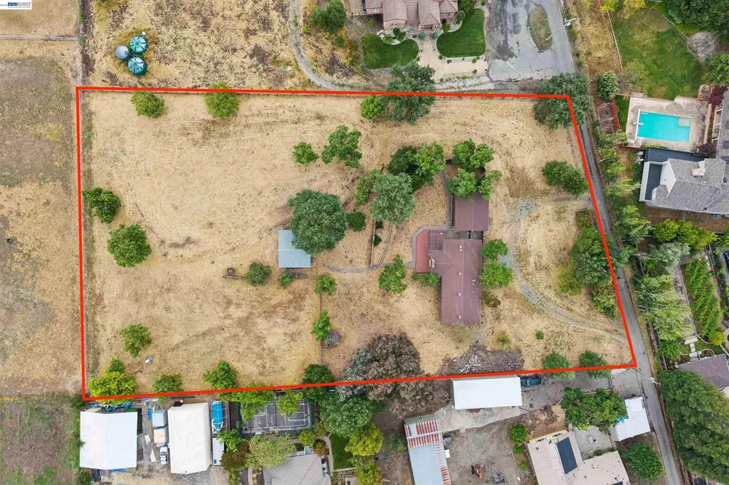 744 Mockingbird Lane Pleasanton CA 94566