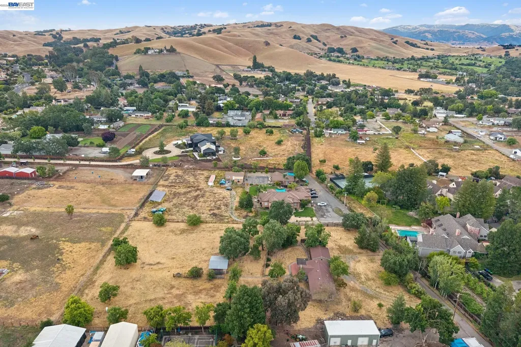 744 Mockingbird Lane Pleasanton CA 94566