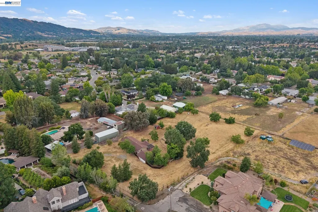 744 Mockingbird Lane Pleasanton CA 94566