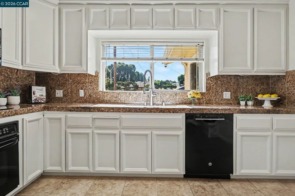 1244 Veale Avenue Martinez CA 94553