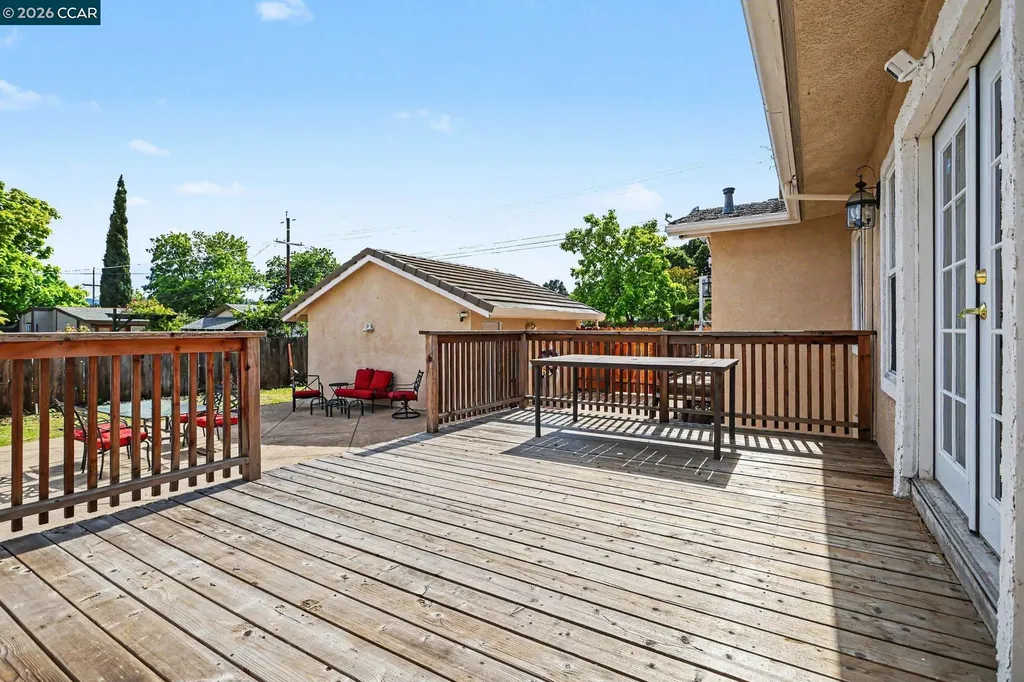 1244 Veale Avenue Martinez CA 94553
