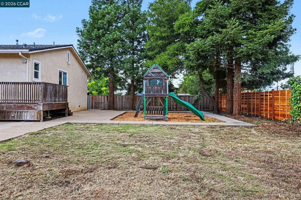 1244 Veale Avenue Martinez CA 94553