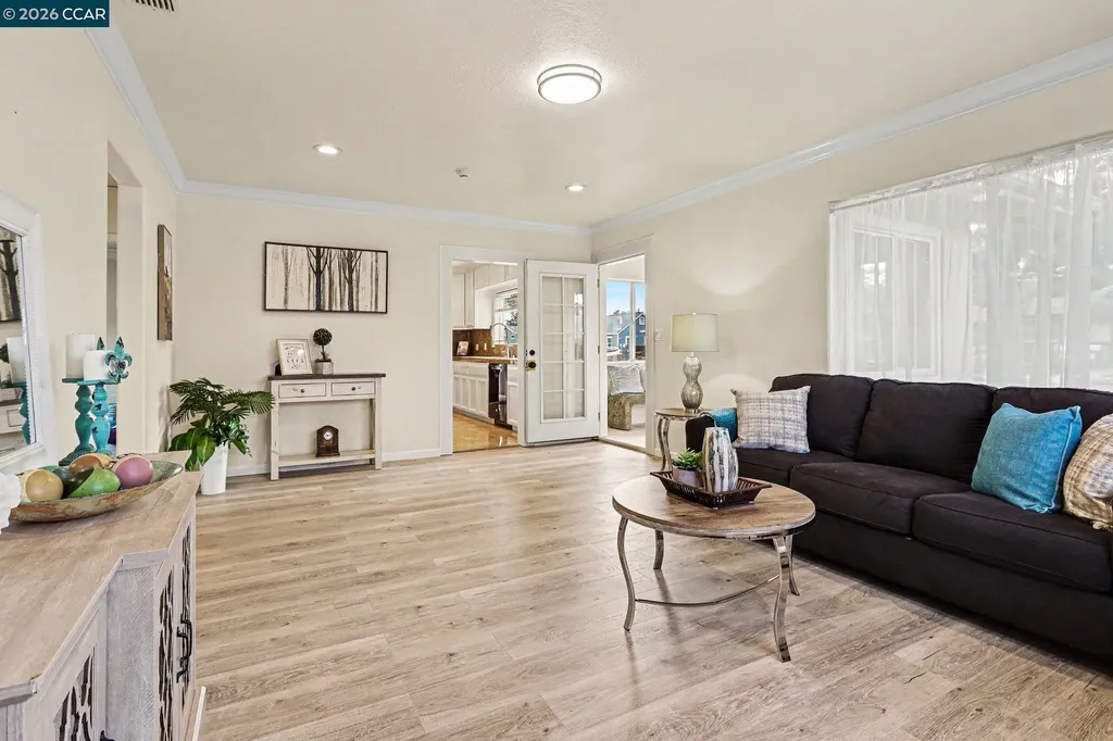 1244 Veale Avenue Martinez CA 94553