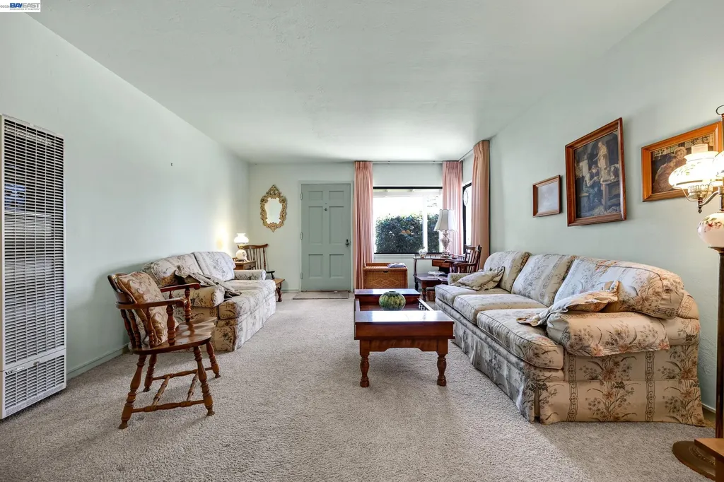 21617 Westfield Avenue Hayward CA 94541