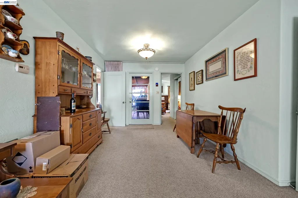 21617 Westfield Avenue Hayward CA 94541