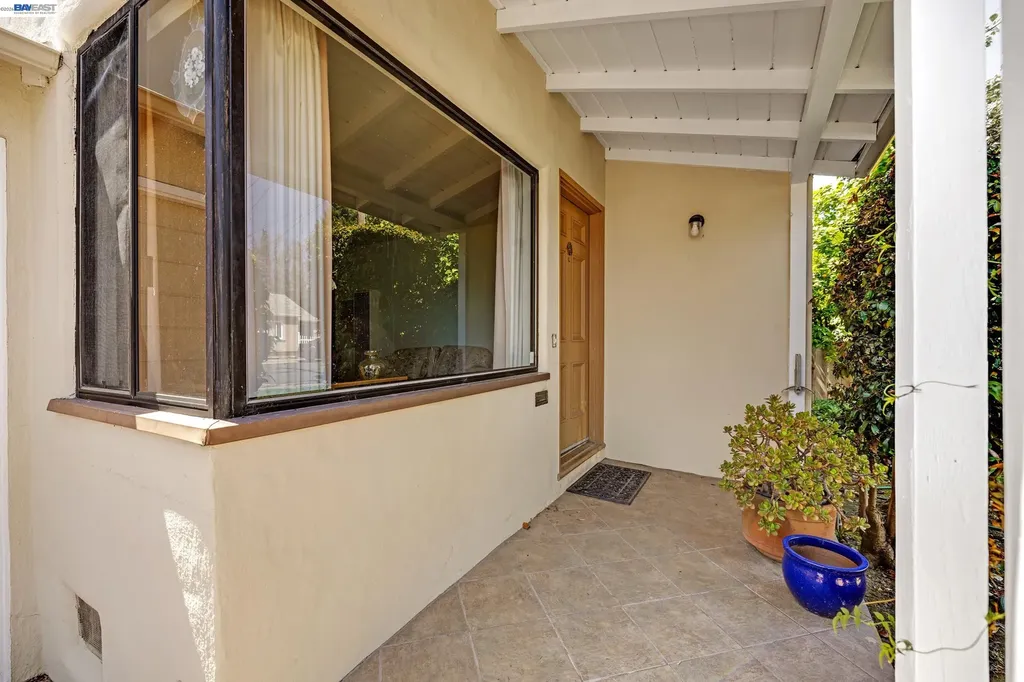 21617 Westfield Avenue Hayward CA 94541