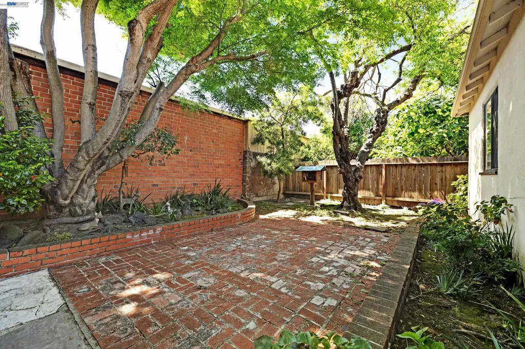 21617 Westfield Avenue Hayward CA 94541