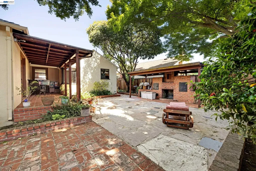 21617 Westfield Avenue Hayward CA 94541