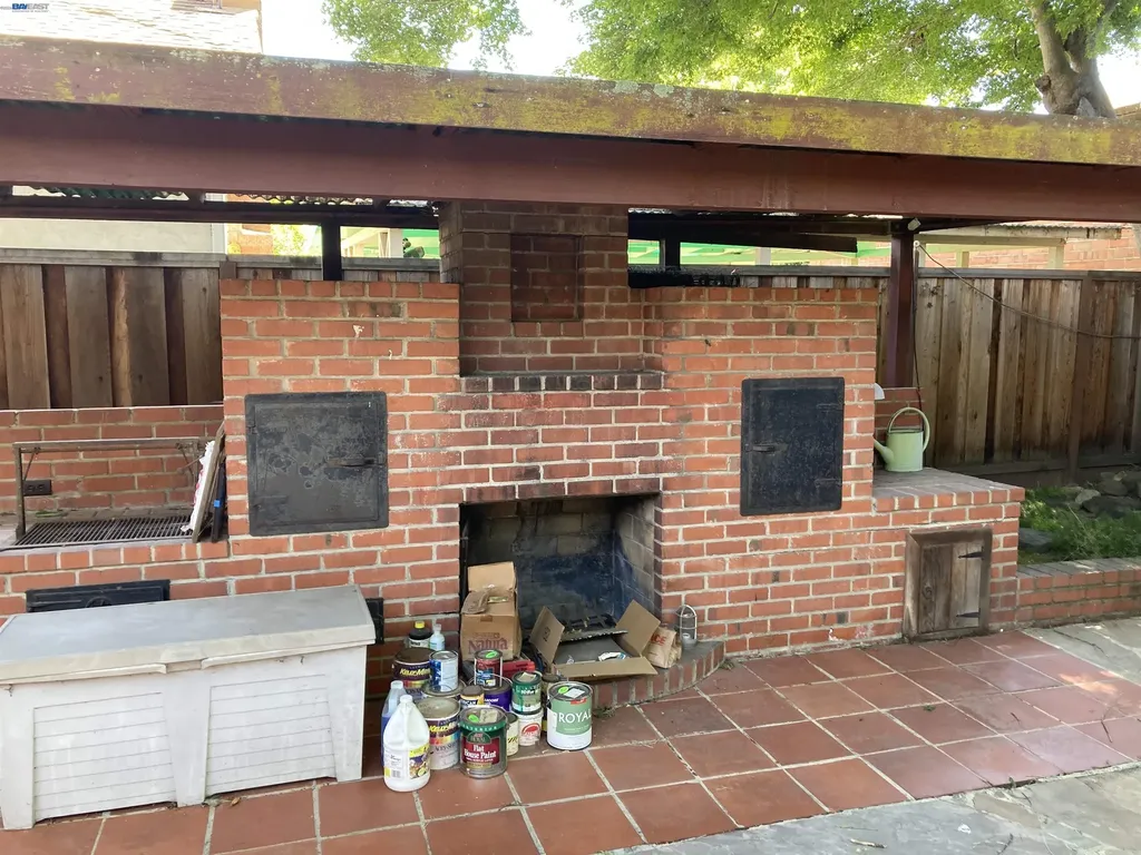 21617 Westfield Avenue Hayward CA 94541