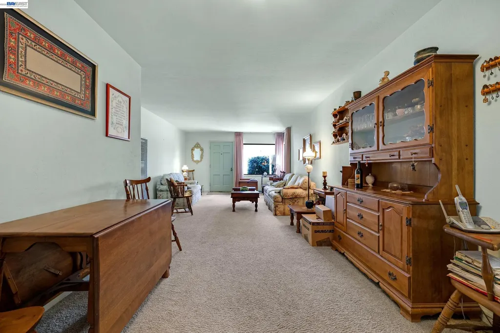 21617 Westfield Avenue Hayward CA 94541