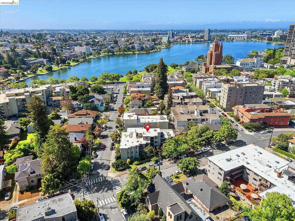 469 Van Buren Avenue Oakland CA 94610