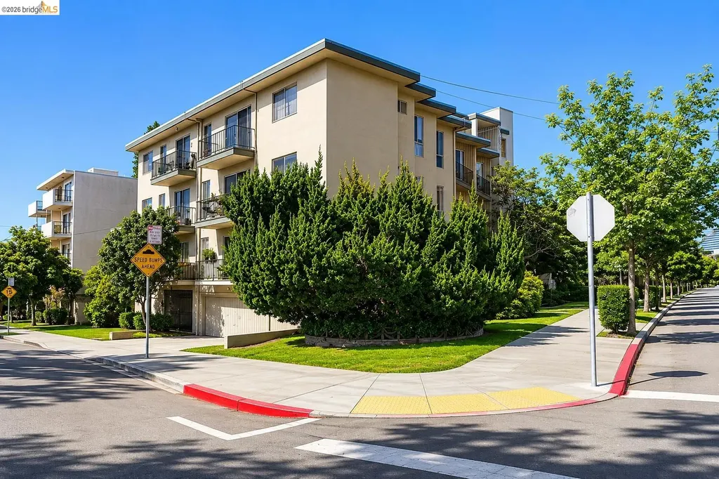 469 Van Buren Avenue Oakland CA 94610