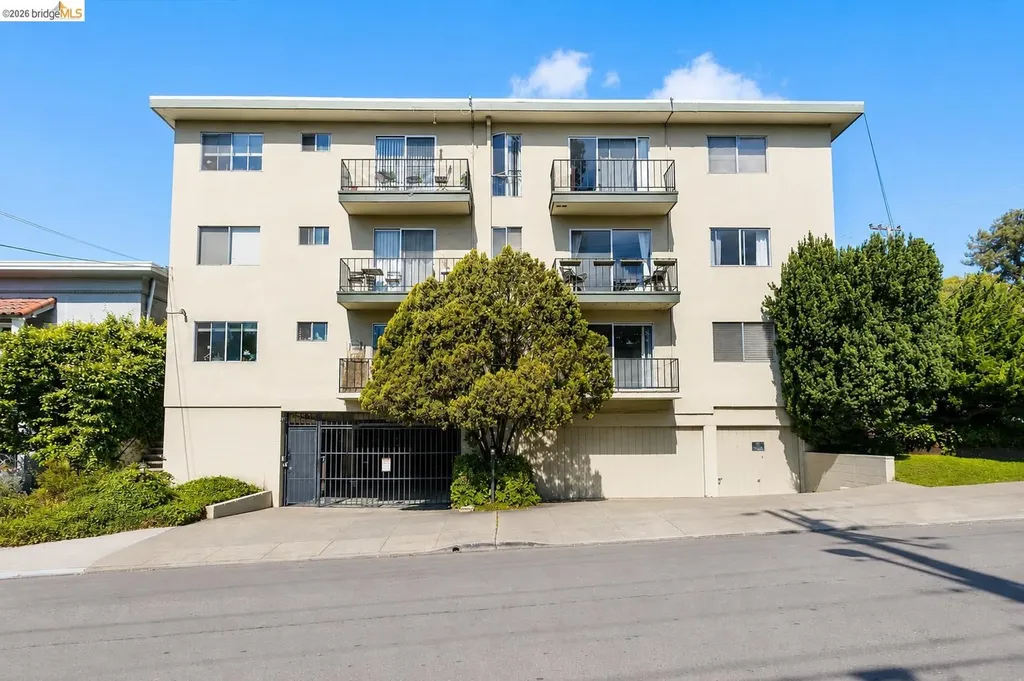 469 Van Buren Avenue Oakland CA 94610