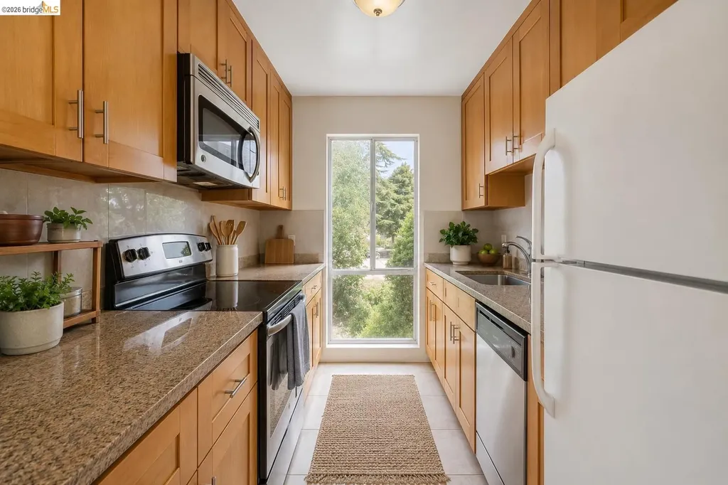 469 Van Buren Avenue Oakland CA 94610