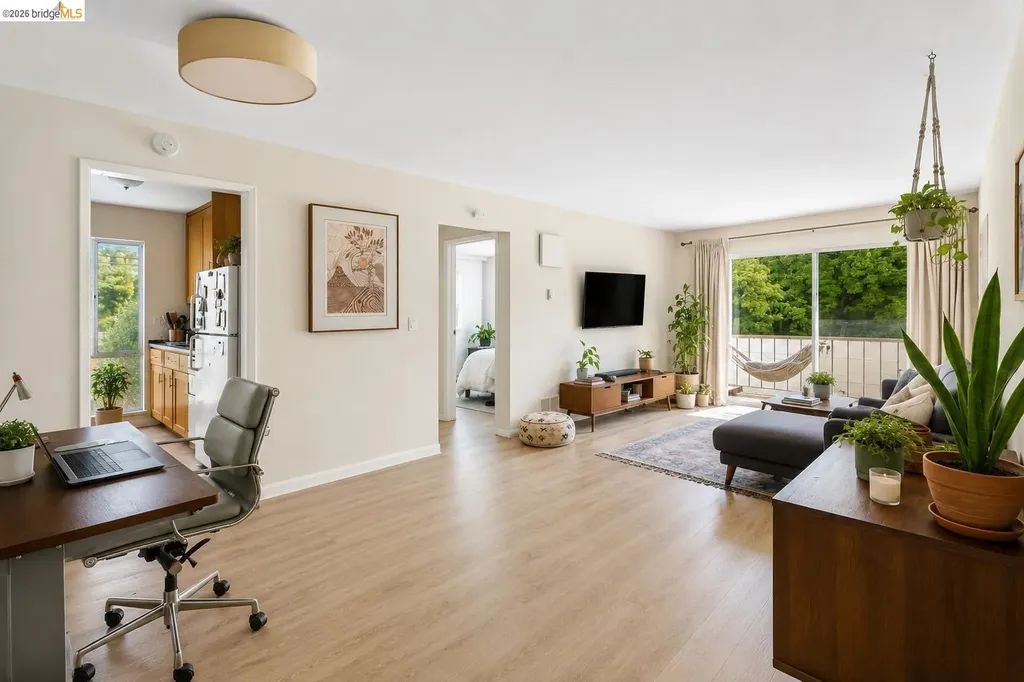 469 Van Buren Avenue Oakland CA 94610