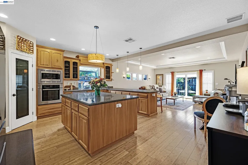 34515 Bentley Court Fremont CA 94555