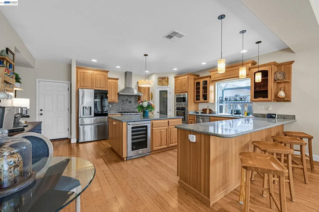 34515 Bentley Court Fremont CA 94555