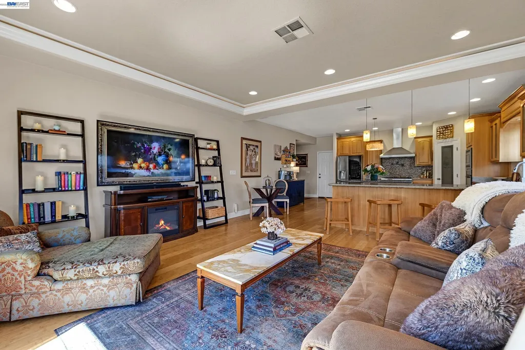 34515 Bentley Court Fremont CA 94555