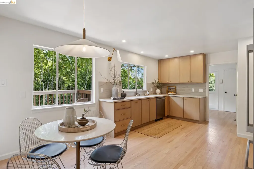 156 Hazel Lane Piedmont CA 94611