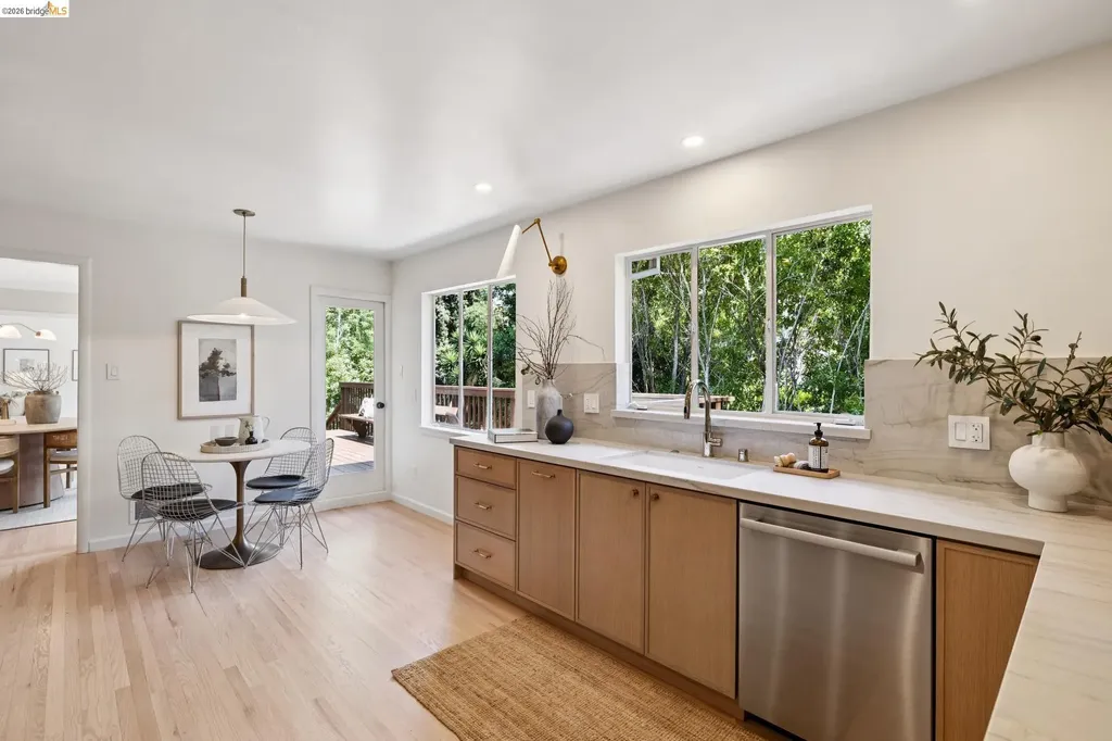 156 Hazel Lane Piedmont CA 94611