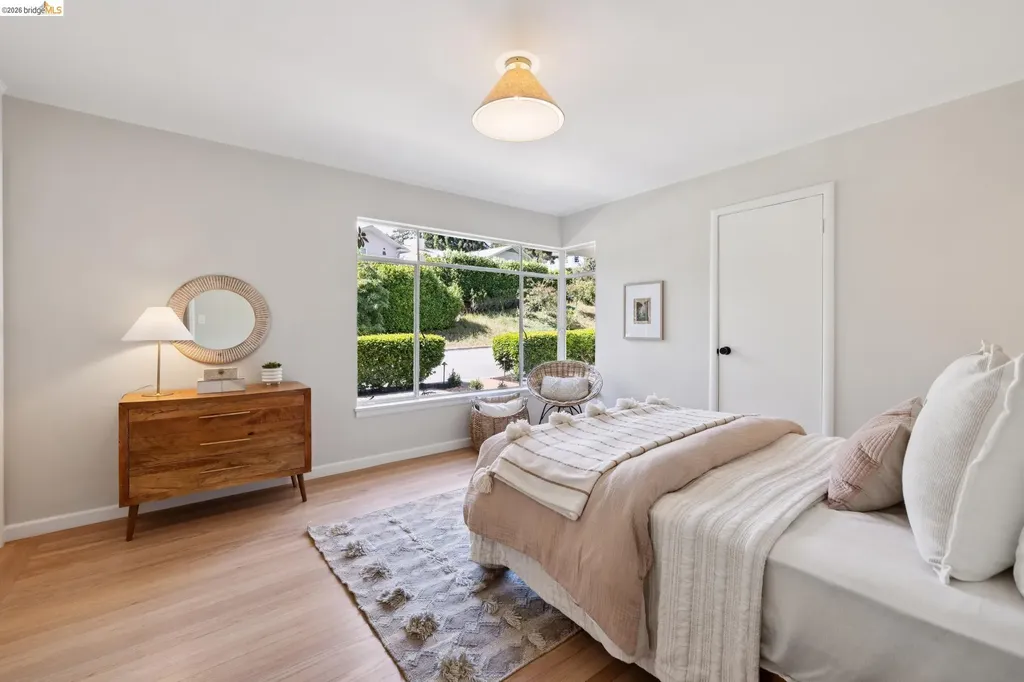 156 Hazel Lane Piedmont CA 94611