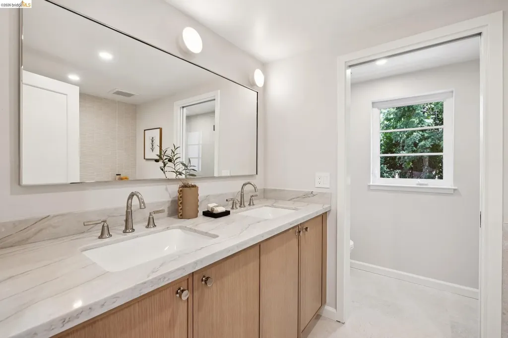 156 Hazel Lane Piedmont CA 94611