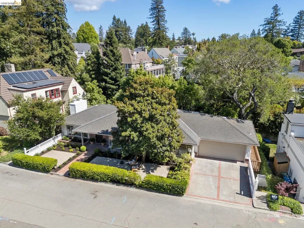 156 Hazel Lane Piedmont CA 94611