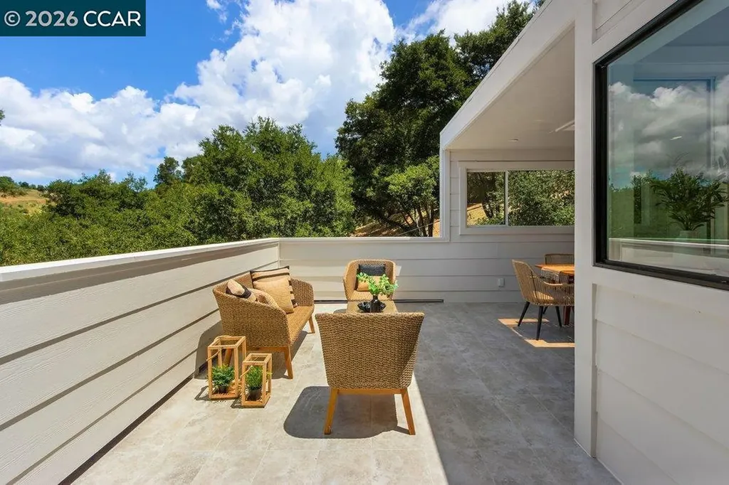 16 Sunnyside Court Orinda CA 94563