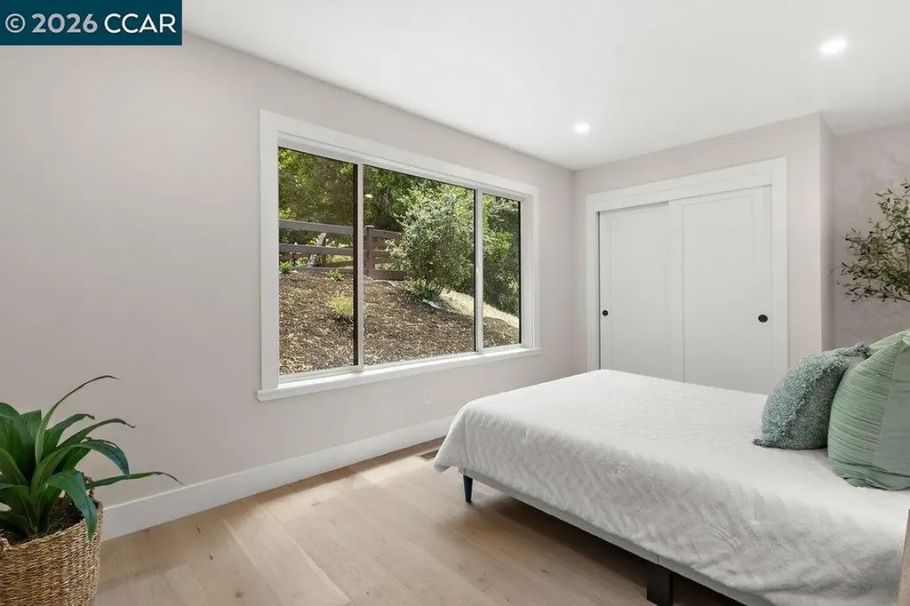16 Sunnyside Court Orinda CA 94563