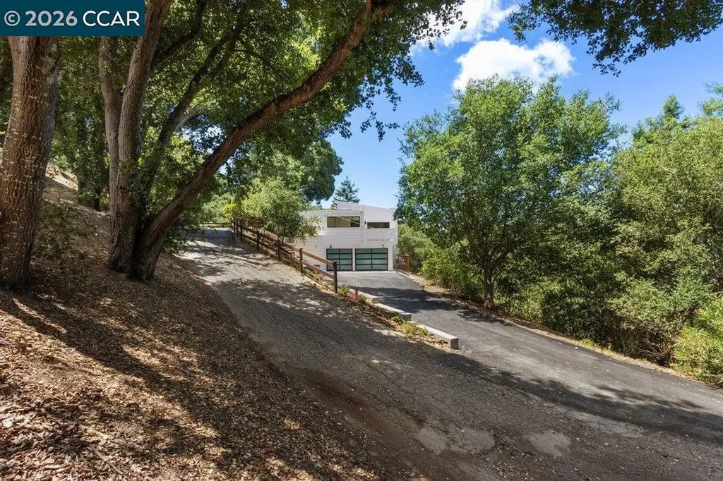 16 Sunnyside Court Orinda CA 94563