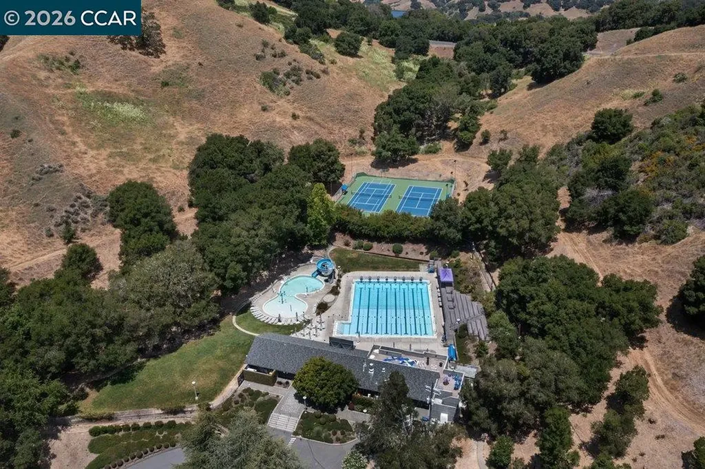 16 Sunnyside Court Orinda CA 94563
