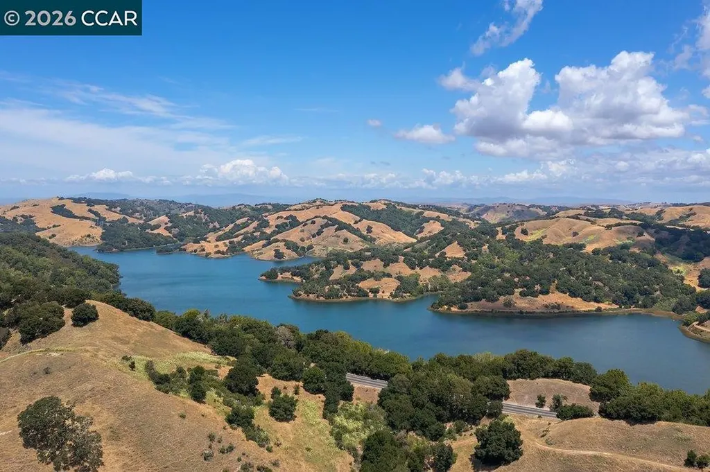 16 Sunnyside Court Orinda CA 94563