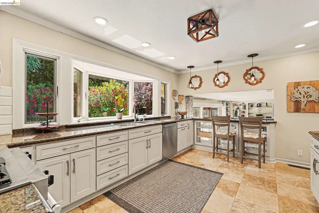 1915 Yellowstone Court Antioch CA 94509