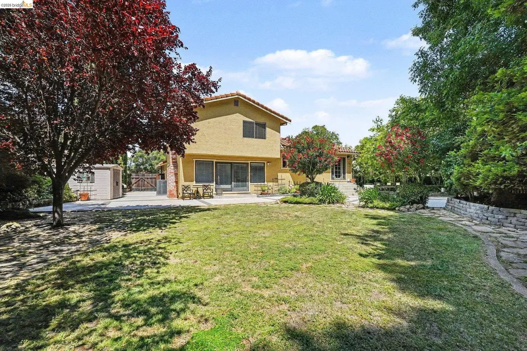 1915 Yellowstone Court Antioch CA 94509