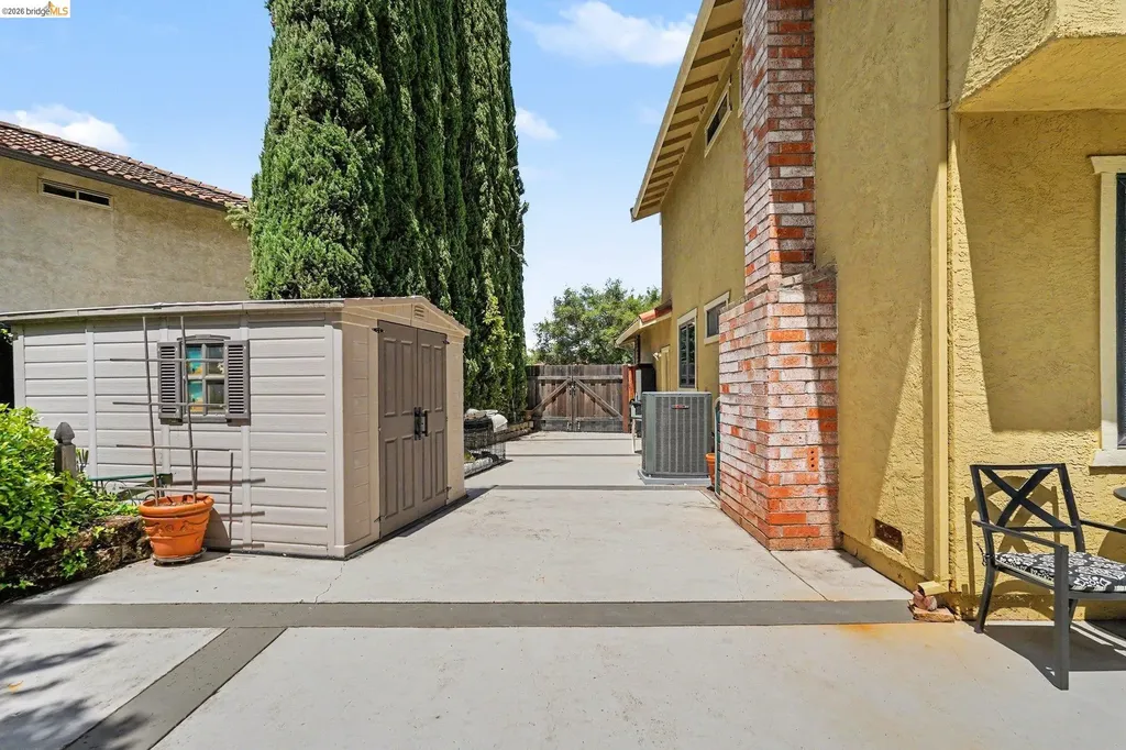 1915 Yellowstone Court Antioch CA 94509