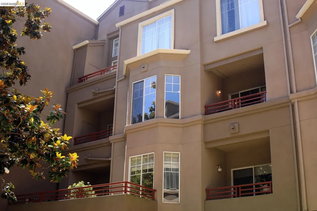 280 Caldecott Lane Oakland CA 94618