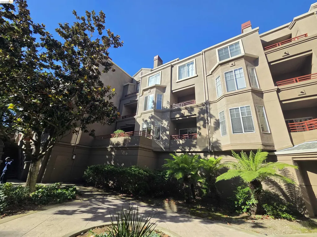 280 Caldecott Lane Oakland CA 94618
