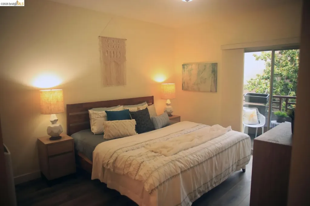 280 Caldecott Lane Oakland CA 94618