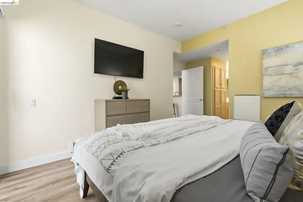 280 Caldecott Lane Oakland CA 94618