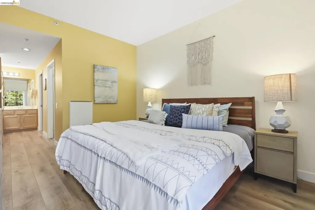 280 Caldecott Lane Oakland CA 94618