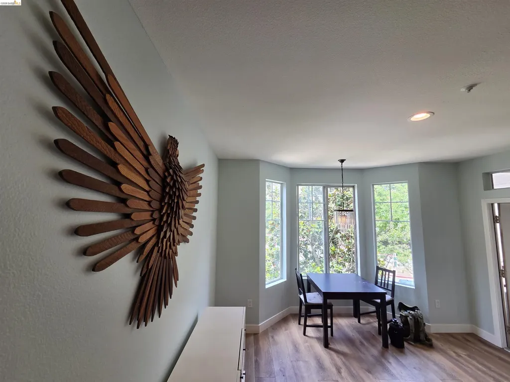 280 Caldecott Lane Oakland CA 94618