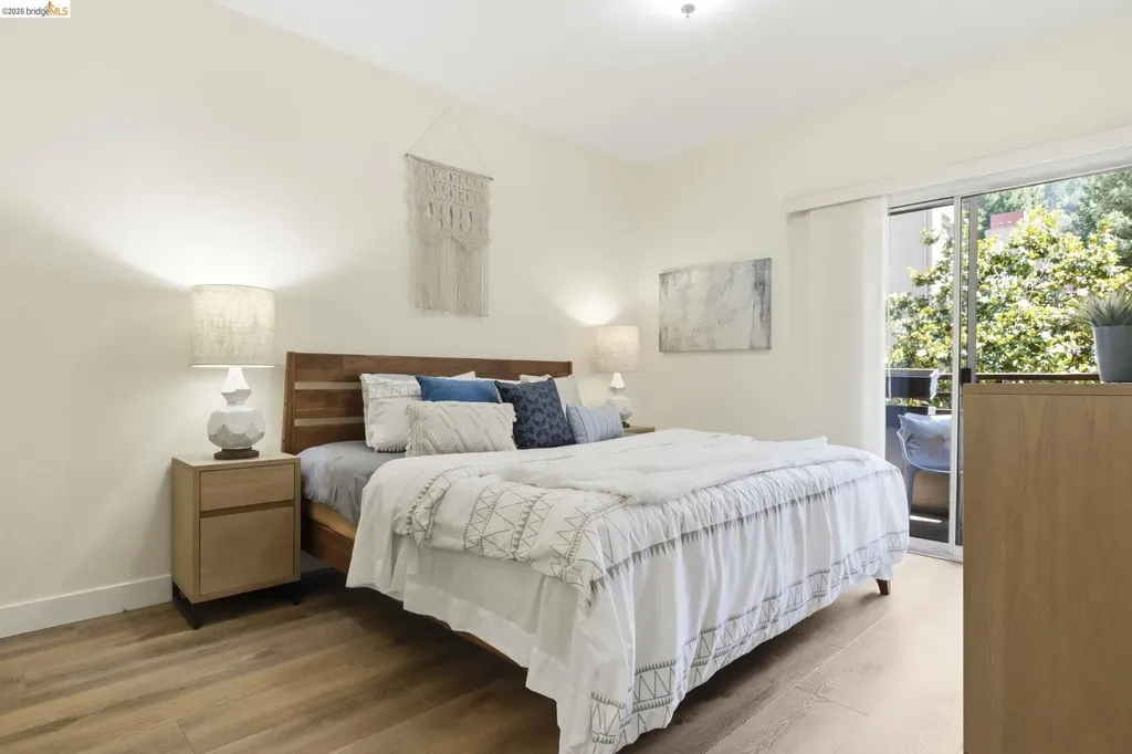 280 Caldecott Lane Oakland CA 94618