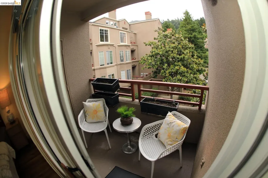 280 Caldecott Lane Oakland CA 94618