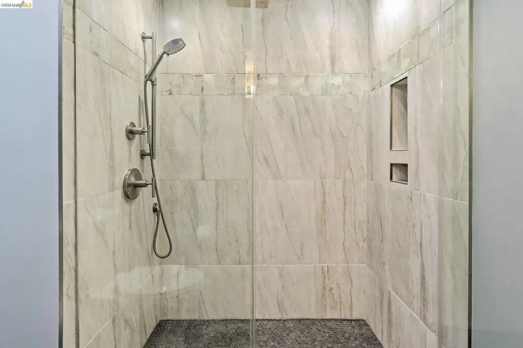280 Caldecott Lane Oakland CA 94618