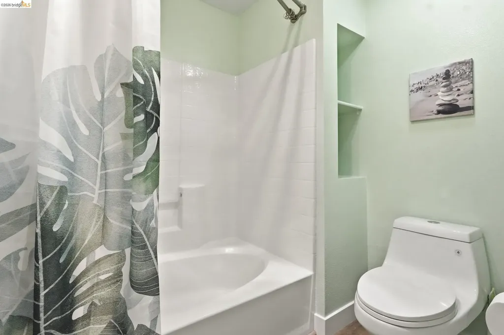 280 Caldecott Lane Oakland CA 94618