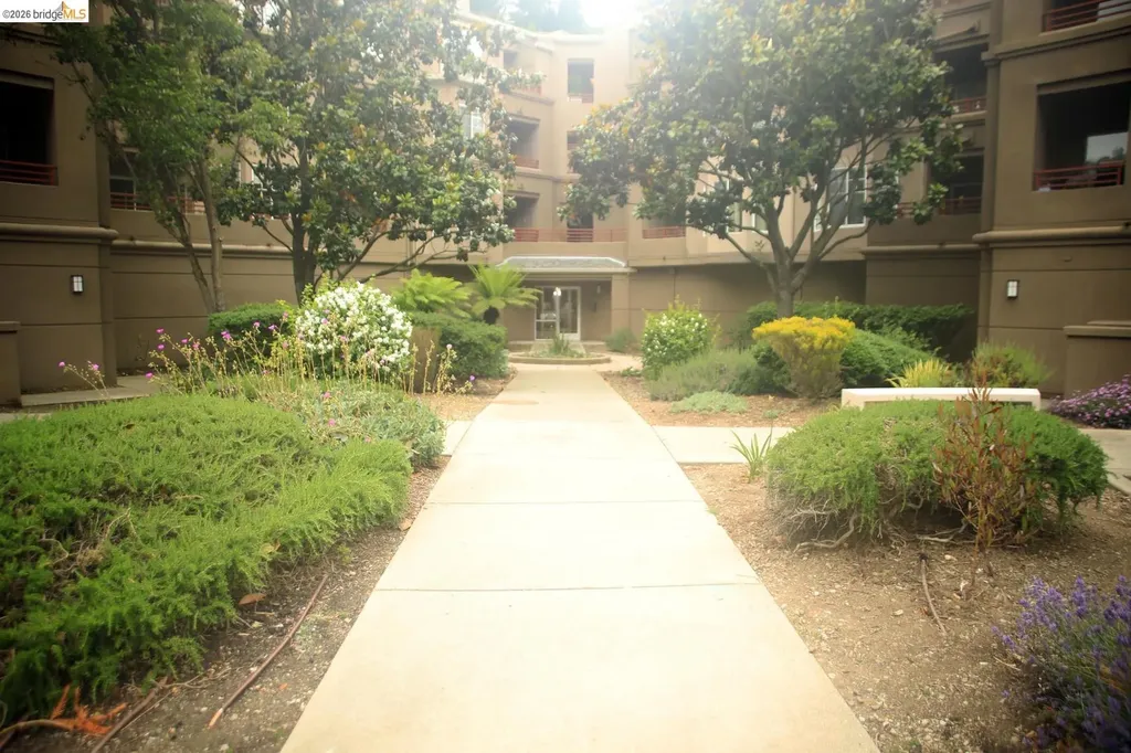 280 Caldecott Lane Oakland CA 94618